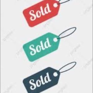 Lot of 2 cross body purses